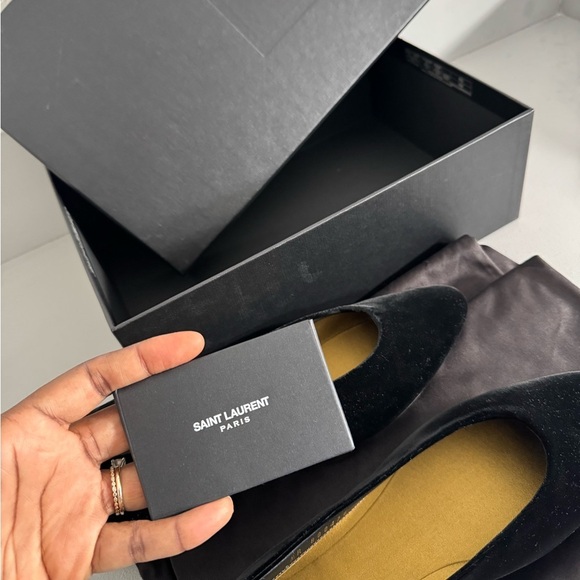 Saint Laurent Gio Classic Ballerina Flats - Picture 7 of 10